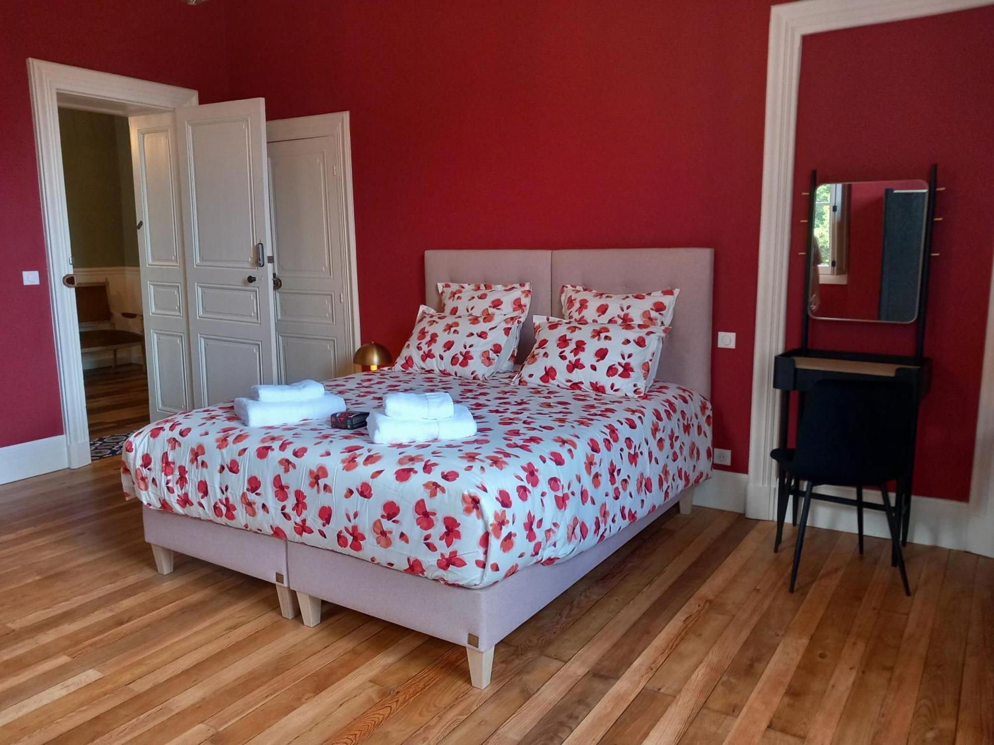 Villa Du Lys Bagneres-de-Luchon Екстер'єр фото